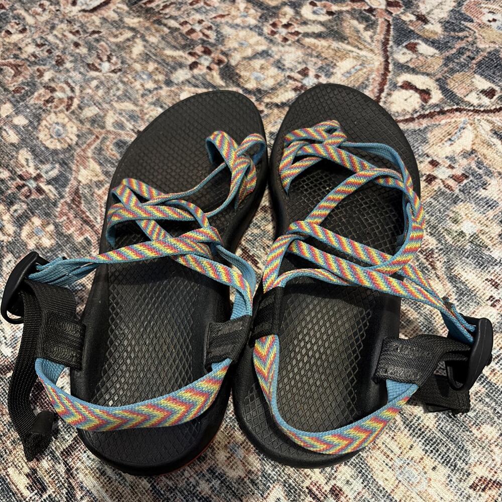 Vibrant Women Chaco Hiking Sandals Size 8